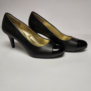 "EAST 5th EF EUGENE" BLACK MEMORY FOAM HIGH HEEL PUMPS SHOE SIZE: 7 1/2 M